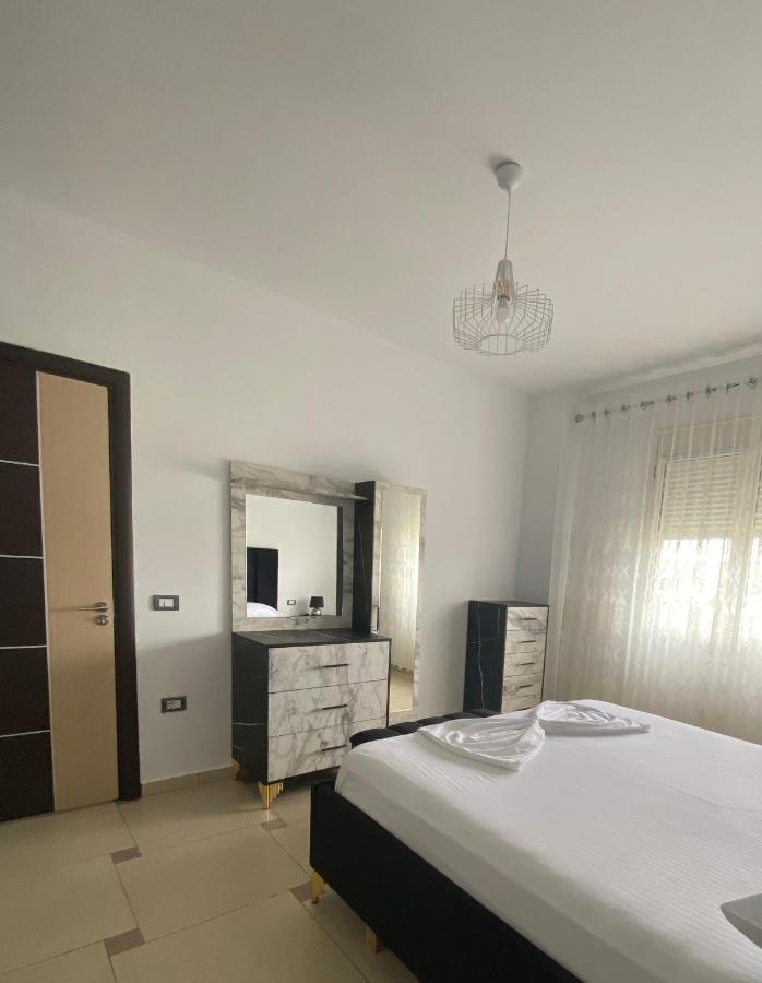 Xh&s Leilighet Durrës