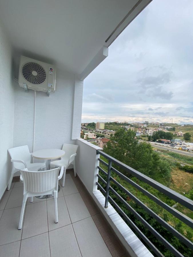 Xh&s Leilighet Durrës